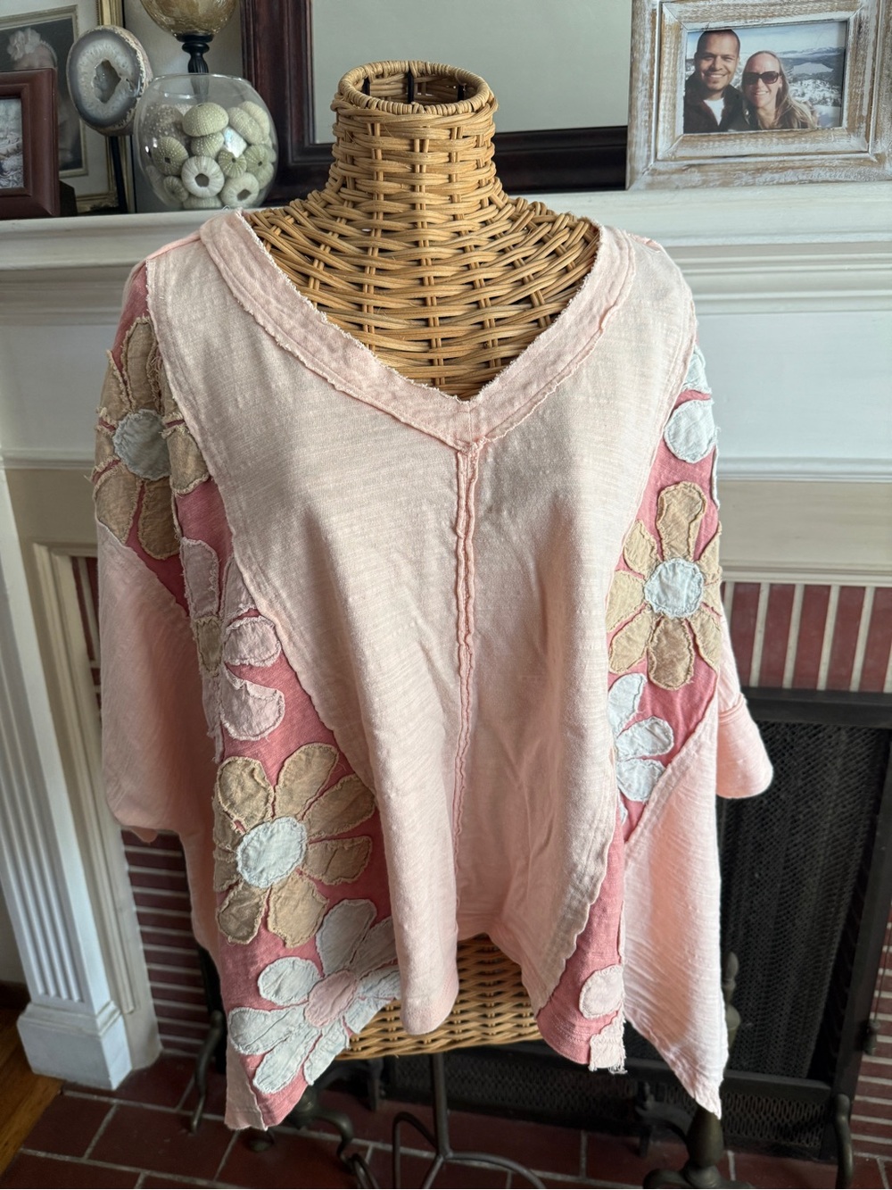 Oil & Hali daisy floral patch boho oversized pink top Small